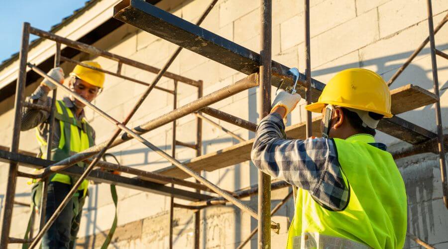 Professional fairlawn roofing services in Clayton, IL
